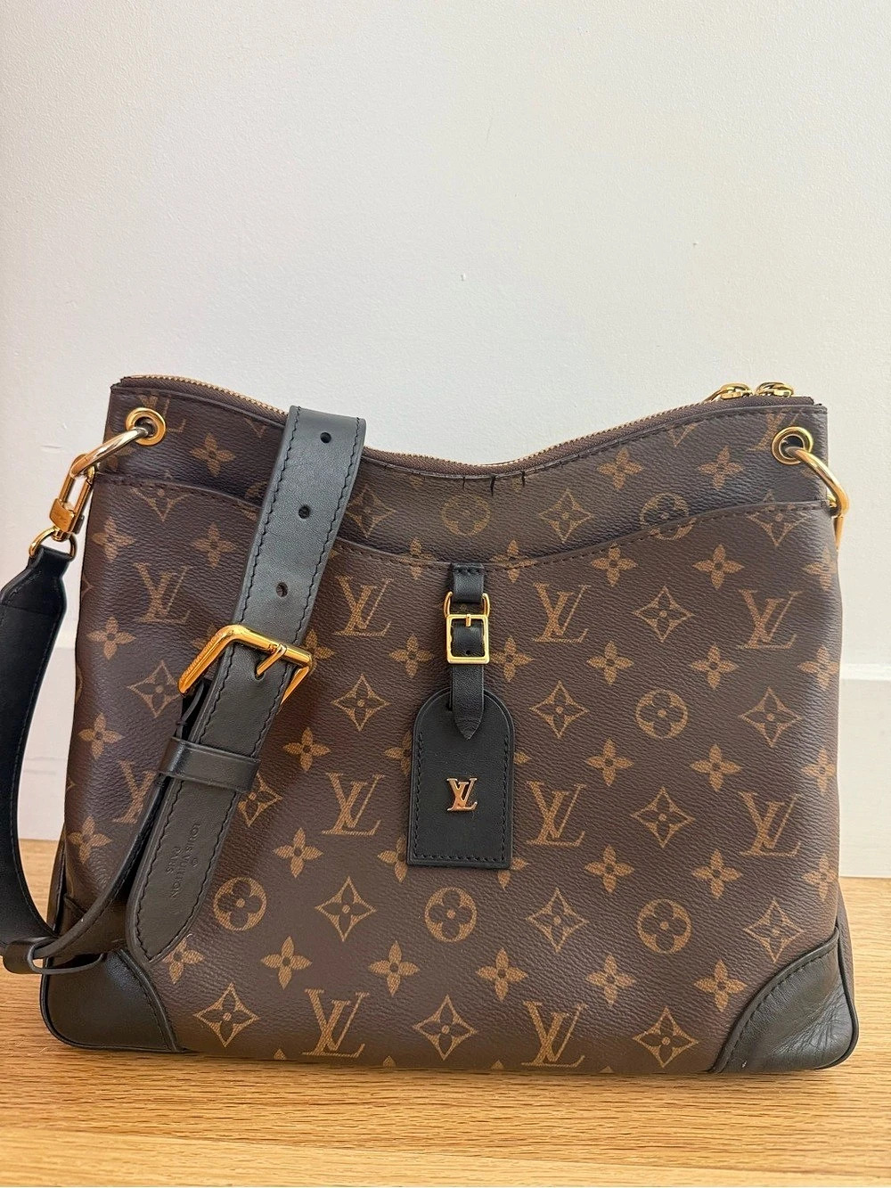 Louis Vuitton Odeon MM handbag